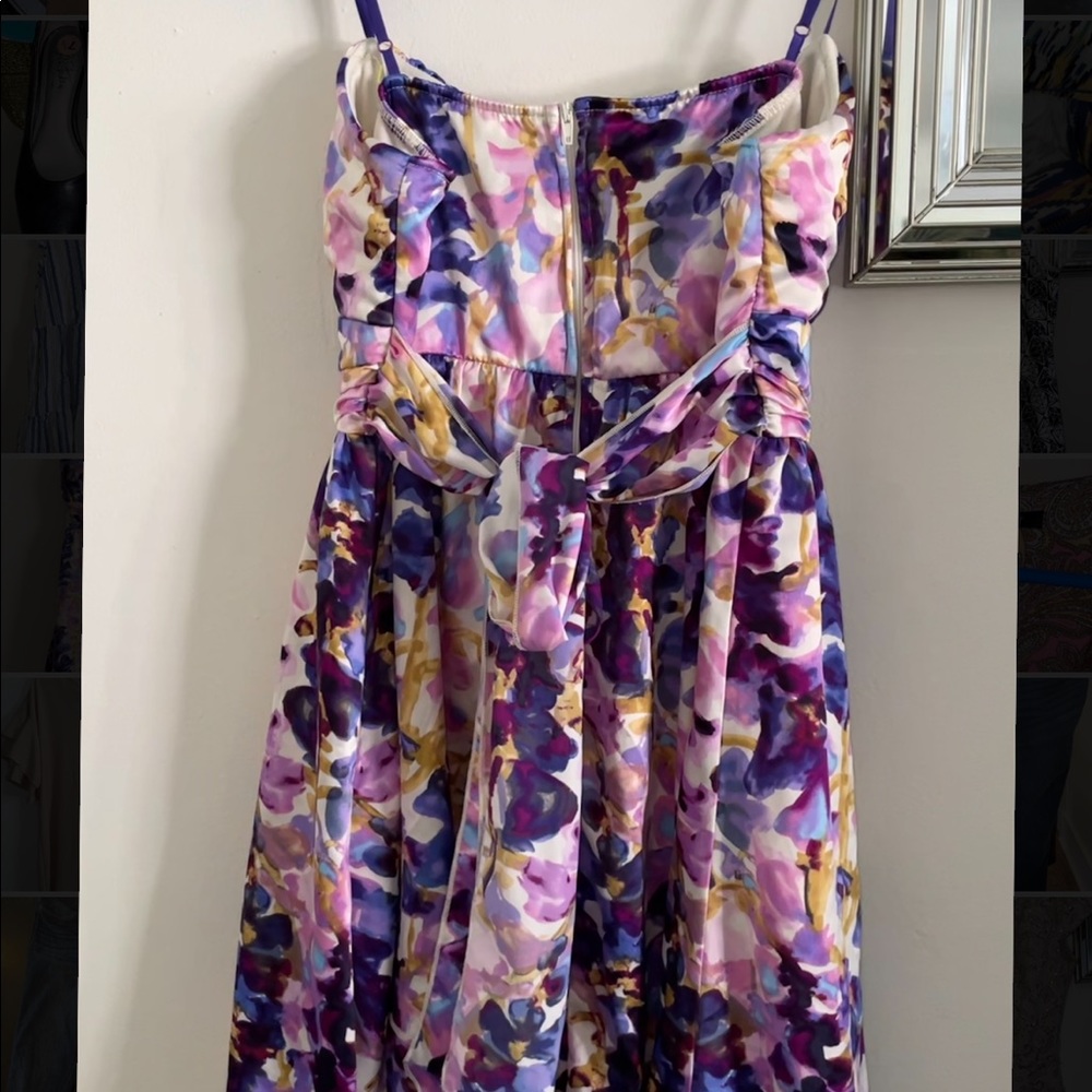 Dress - Picture 2 of 3